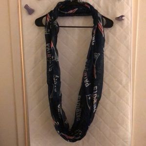 Women’s patriots infinity scarf